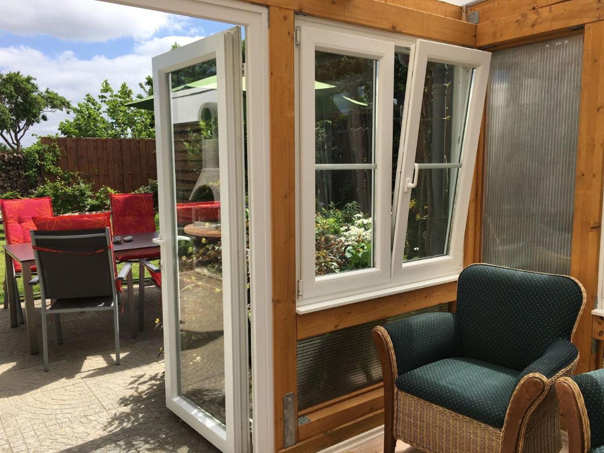 Holiday Home With Conservatory Dannau Exterior photo