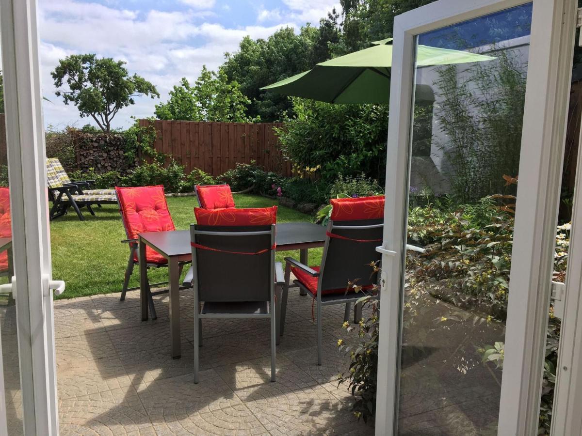 Holiday Home With Conservatory Dannau Exterior photo